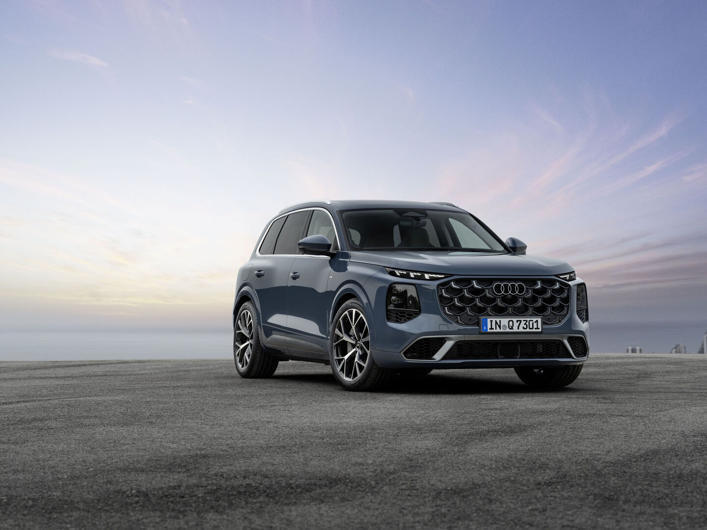 Audi Q7 — przód, widok frontalny