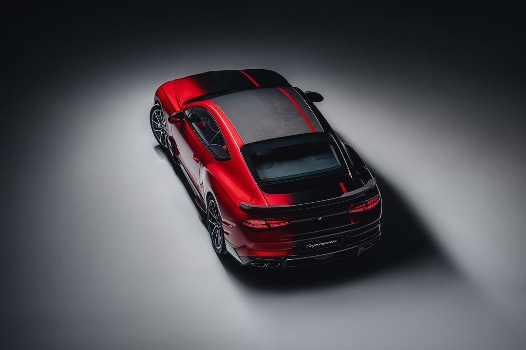 Bentley Supersports Mulliner — widok z góry na tył, przejście gradientu lakieru na dachu