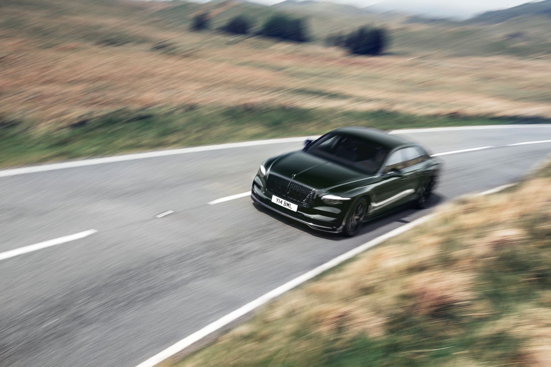 Bentley Flying Spur S — widok z lotu ptaka podczas jazdy