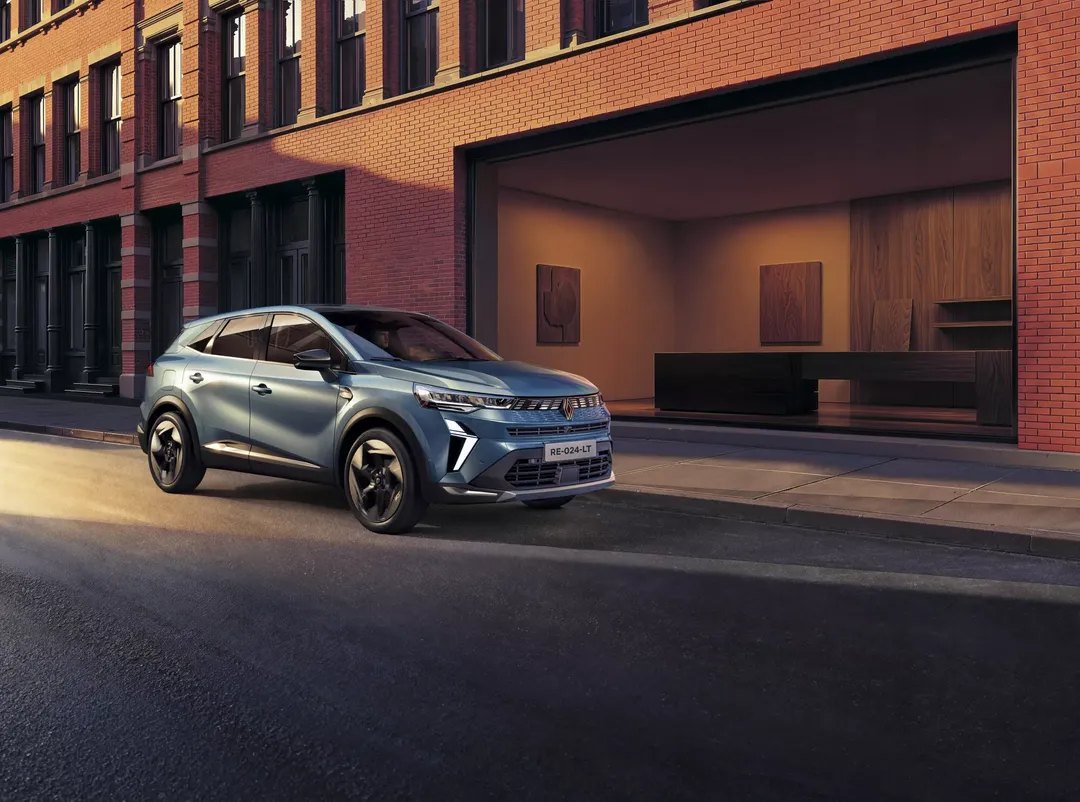 Renault Symbioz Eco-G 120 — profil boczny, kompletne przetłoczenie